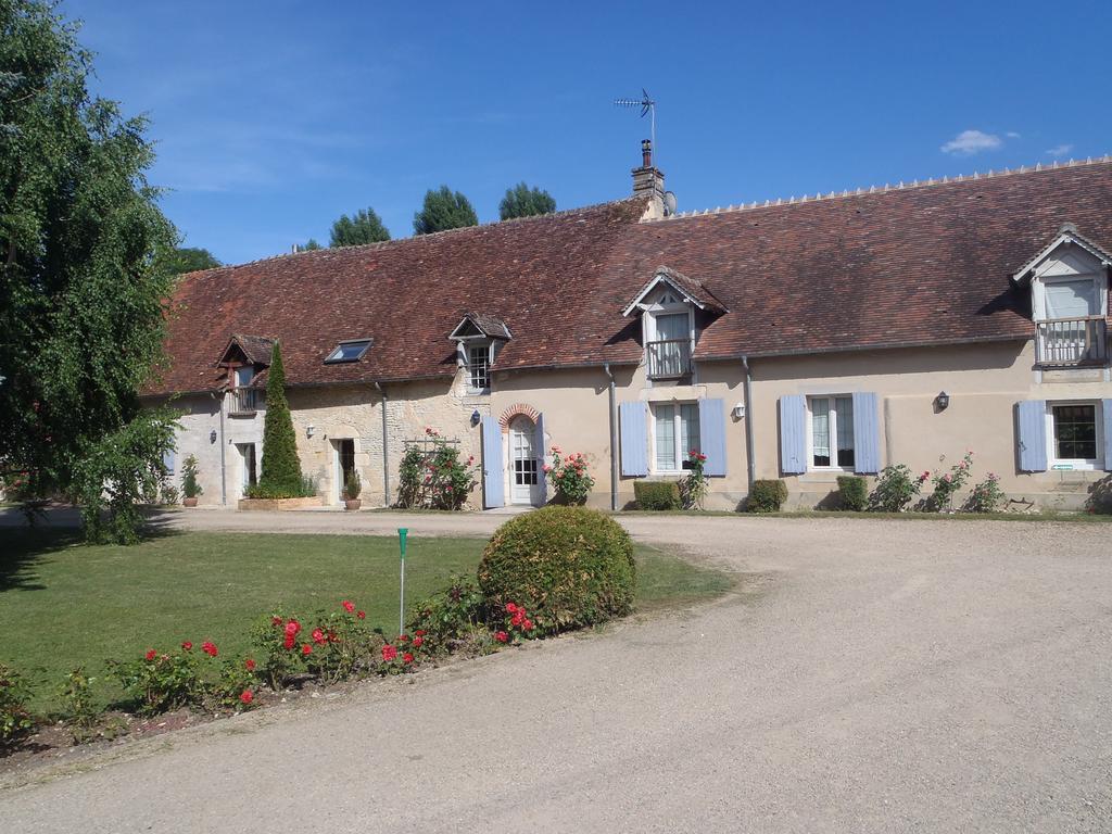 Chambres D'hôtes Du Domaine De Jacquelin Saint-Germain-du-Puy Exterior foto